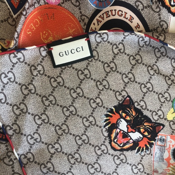 Gucci Courrier scarf NWT